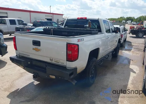 2015 Chevrolet Silverado 2500Hd Ltz z USA, uszkodzony, nr VIN 1GC1KWE89FF134804